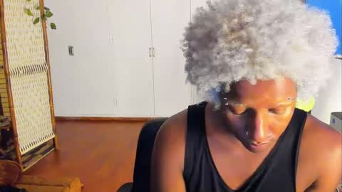 onyxart online show from 01/08/25, 12:15