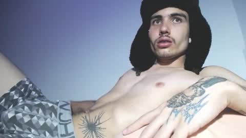 onzas_ online show from 09/20/25, 01:39