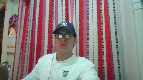 oomaurooo online show from 12/26/24, 06:19