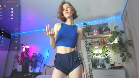 Snapshot of oooooo_li chatting on 10/21/25, 03:35 Olivia. online show from 10/21/25, 03:35
