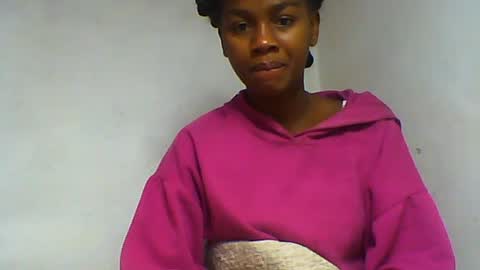 Snapshot of oooorazanasoa chatting on 06/14/26, 11:07 oooorazanasoa online show from 06/14/26, 11:07
