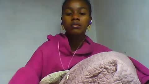 Snapshot of oooorazanasoa chatting on 06/16/26, 12:46 oooorazanasoa online show from 06/16/26, 12:46