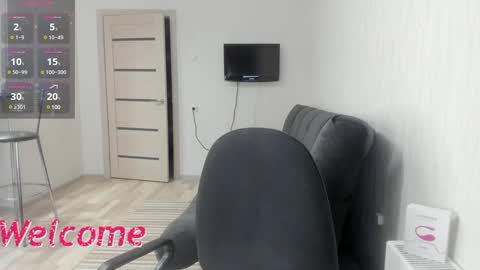 Snapshot of oops_britney chatting on 01/26/25, 03:58 Britney online show from 01/26/25, 03:58