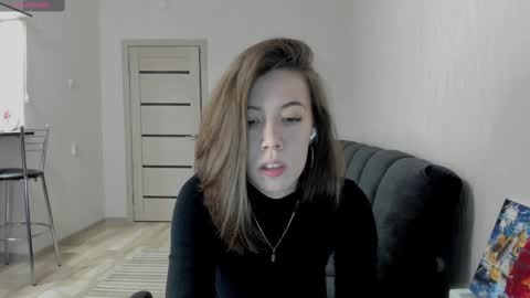 Snapshot of oops_britney chatting on 03/08/25, 05:54 Britney online show from 03/08/25, 05:54