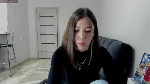 Snapshot of oops_britney chatting on 03/08/25, 08:57 Britney online show from 03/08/25, 08:57