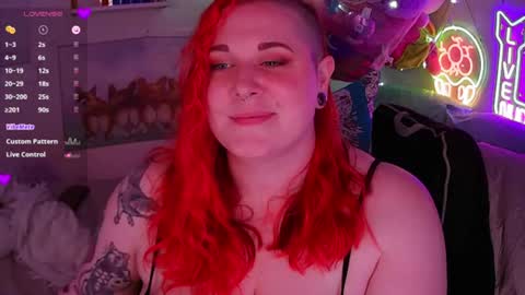Snapshot of opalreigning chatting on 07/20/26, 10:39 Opal online show from 07/20/26, 10:39