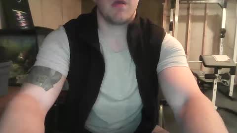 Snapshot of open_torequest chatting on 11/16/25, 07:41 open_torequest online show from 11/16/25, 07:41