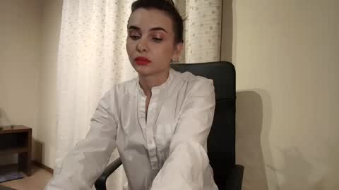 ophelia blue online show from 10/29/25, 04:09