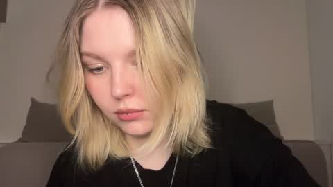 Ophelia online show from 04/05/26, 10:29