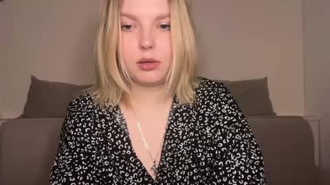 Ophelia online show from 04/06/26, 11:27