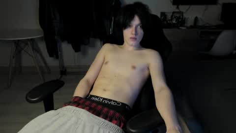 Bella and John online show from 04/04/26, 02:54