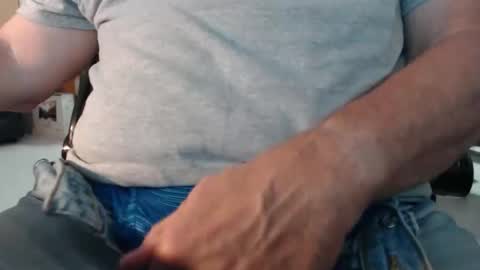 Snapshot of opus58 chatting on 04/08/26, 04:29 opus58 online show from 04/08/26, 04:29