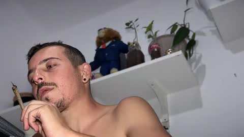 or online show from 10/10/25, 06:07