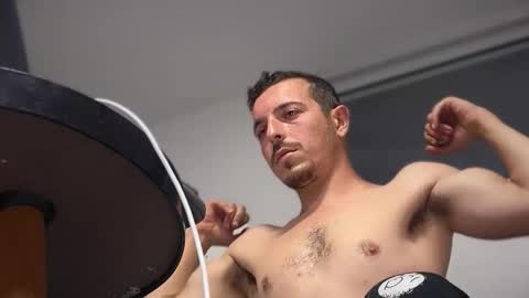 or online show from 10/19/25, 03:12