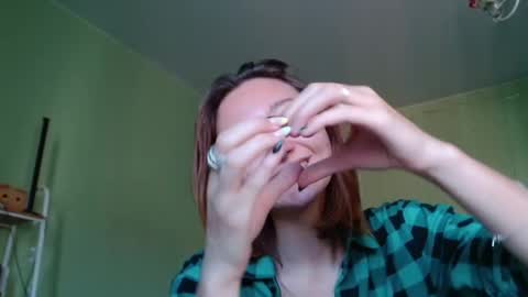 Melani  online show from 09/17/25, 10:28