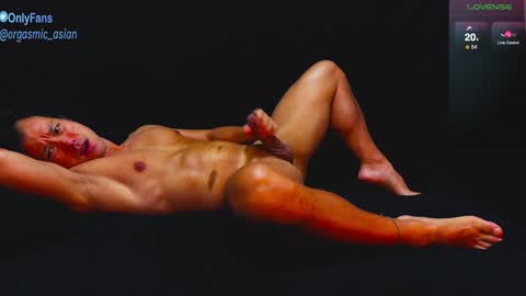 Snapshot of orgasmic_asian chatting on 01/25/25, 08:31 Orgasmic Asian online show from 01/25/25, 08:31