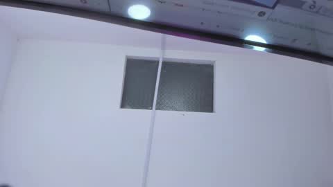 Miss Guzman  online show from 03/06/25, 06:16