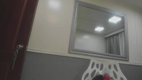 Snapshot of oriana_jhonson chatting on 03/19/26, 10:52 Oriana online show from 03/19/26, 10:52