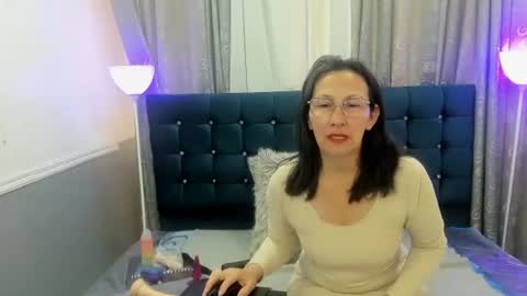 Snapshot of oriana_jhonson chatting on 04/18/26, 12:09 Oriana online show from 04/18/26, 12:09