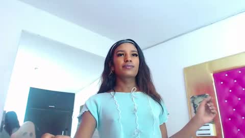 Snapshot of orianadollx chatting on 12/31/24, 01:41 Oriana online show from 12/31/24, 01:41