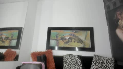 Snapshot of orianadollx chatting on 10/14/25, 09:59 Oriana online show from 10/14/25, 09:59