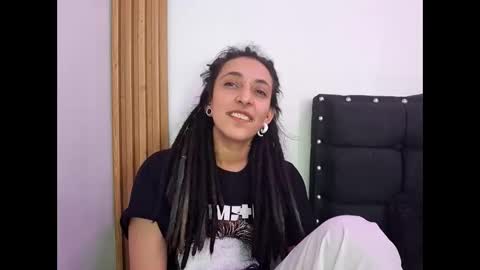 Snapshot of orianna_bodmod chatting on 11/27/25, 06:48 ORIANNA online show from 11/27/25, 06:48