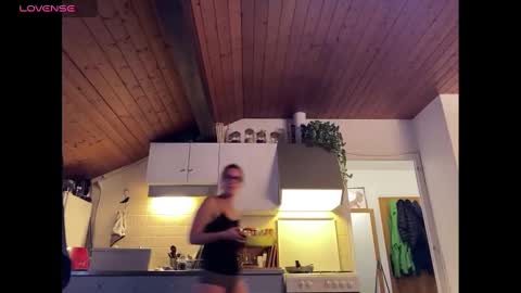 orimalike online show from 12/01/24, 04:40