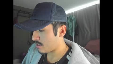 Snapshot of orlok19_ chatting on 07/10/26, 08:33 orlok19_ online show from 07/10/26, 08:33