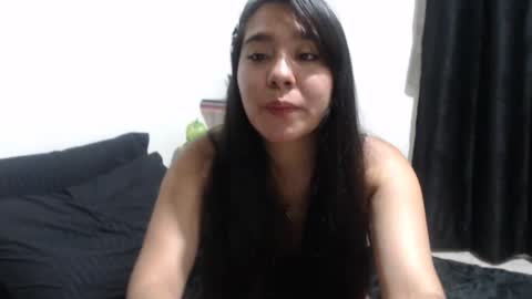 Snapshot of orlyn_ chatting on 03/06/25, 03:35 ilonka collins online show from 03/06/25, 03:35