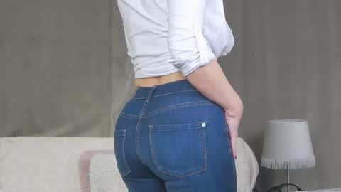 Snapshot of ortensialady76444316 chatting on 02/11/25, 05:18 Ortensialady online show from 02/11/25, 05:18