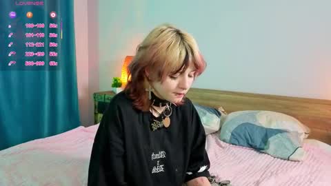 Snapshot of orvacurington chatting on 10/30/25, 06:30 Ashley online show from 10/30/25, 06:30