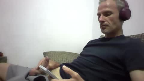 orwel09 online show from 11/23/25, 06:08