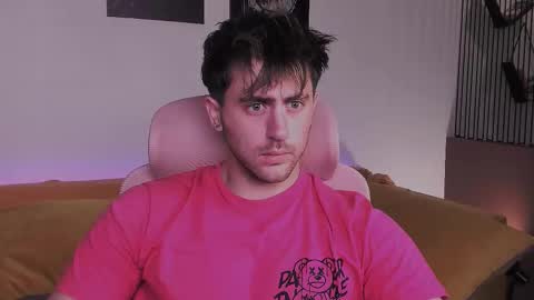 Snapshot of oscar_miller_ chatting on 09/11/25, 09:04 Oscar online show from 09/11/25, 09:04