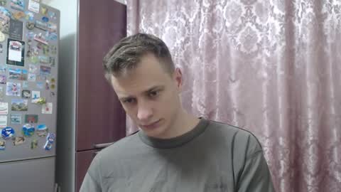 Snapshot of oscar_sssky chatting on 10/14/25, 03:24 Oscar online show from 10/14/25, 03:24