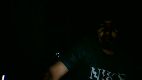 oscarjhe3512 online show from 05/27/26, 02:19