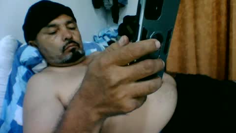 oscarjhe3512 online show from 06/14/26, 02:24