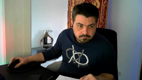 Snapshot of oscarleo chatting on 03/10/26, 01:05 the venetian online show from 03/10/26, 01:05