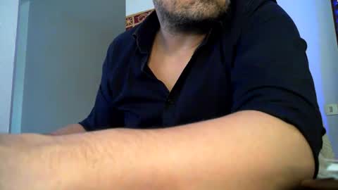 Snapshot of oscarleo chatting on 04/19/26, 03:33 the venetian online show from 04/19/26, 03:33