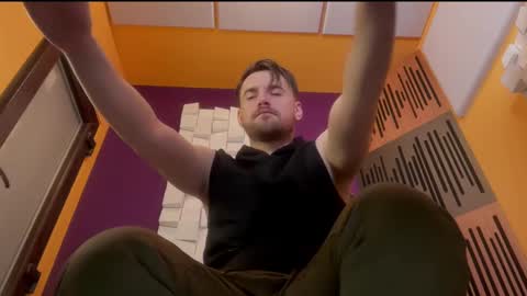 Oscar Steel Savage online show from 02/25/25, 04:24