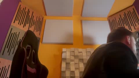 Oscar Steel Savage online show from 02/28/25, 07:25