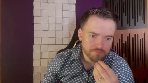 Oscar Steel Savage online show from 03/02/25, 07:34