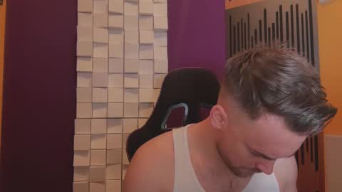 Oscar Steel Savage online show from 03/06/25, 08:05