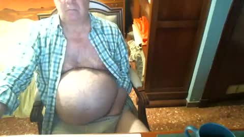 Snapshot of oscarw chatting on 12/09/24, 05:08 Oscar online show from 12/09/24, 05:08