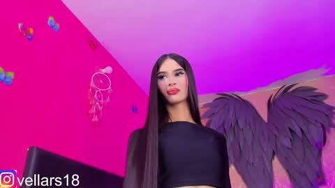 vella online show from 02/19/25, 08:52