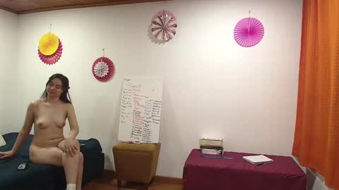 Snapshot of osiris_seduction chatting on 12/12/24, 11:03 Angie Daniela online show from 12/12/24, 11:03