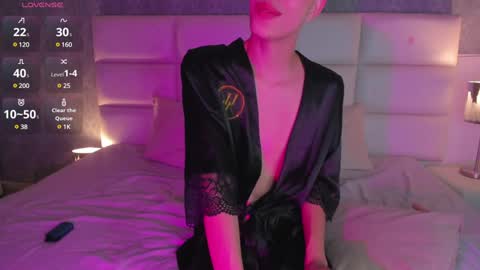 Snapshot of osirismansour chatting on 12/16/24, 02:04 Osirismansour online show from 12/16/24, 02:04