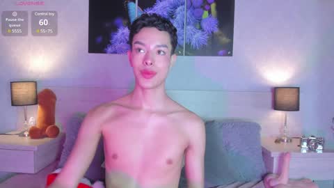 Snapshot of osirismansour chatting on 12/25/24, 10:50 Osirismansour online show from 12/25/24, 10:50