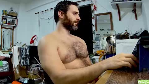 Osito Blanco online show from 02/17/26, 06:10