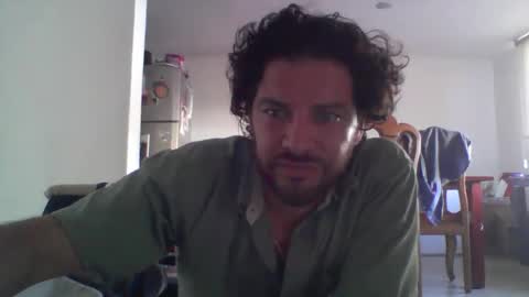Snapshot of osito_cancunense chatting on 02/15/26, 10:06 osito_cancunense online show from 02/15/26, 10:06