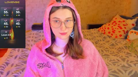 Snapshot of oskar_fucker chatting on 12/04/24, 11:24 Leliana online show from 12/04/24, 11:24